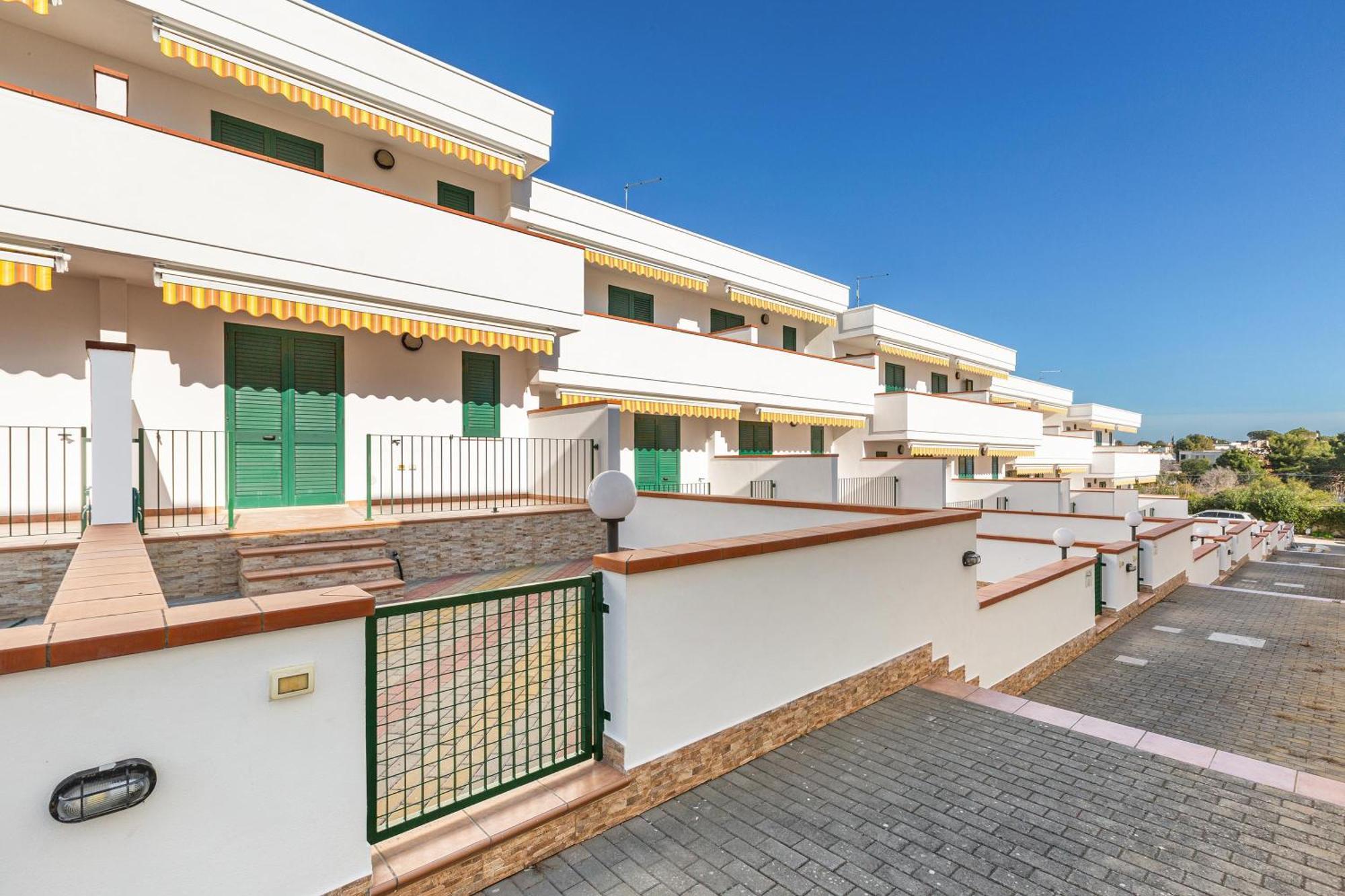 Blusea Beach Apartments San Pietro in Bevagna Exterior photo
