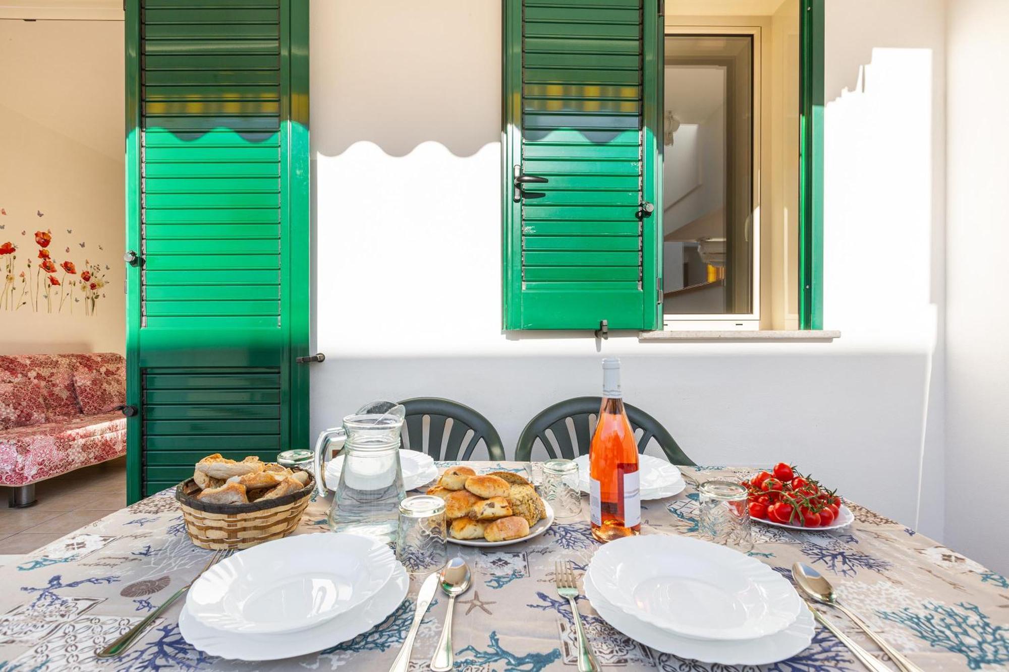 Blusea Beach Apartments San Pietro in Bevagna Exterior photo