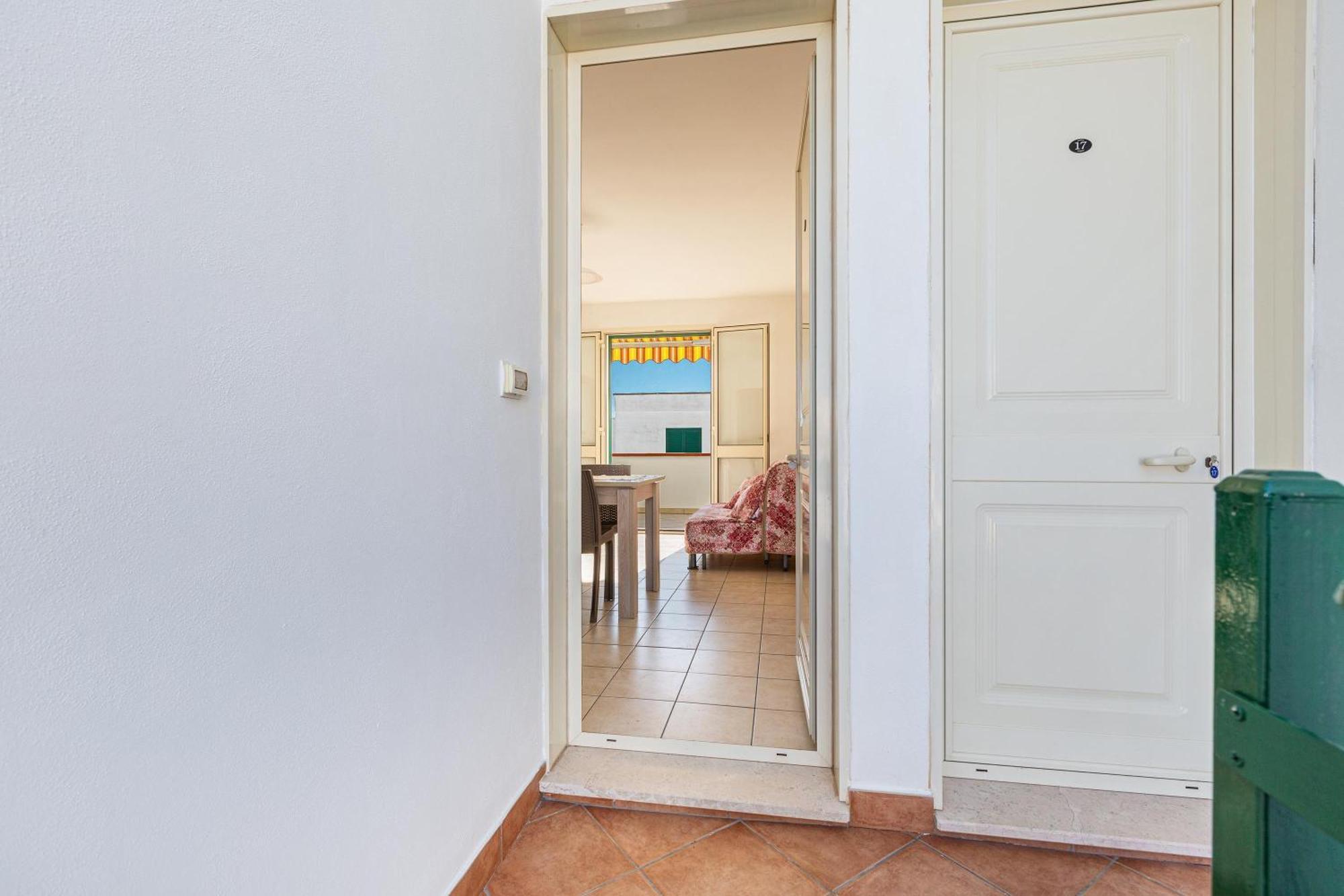 Blusea Beach Apartments San Pietro in Bevagna Exterior photo